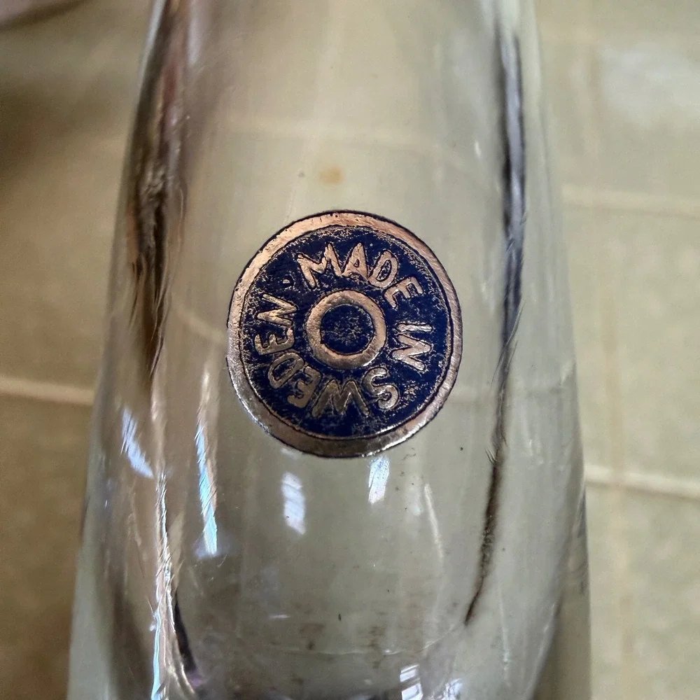 Vintage Swedish Art Glass Bud Vase Blue Clover Base Made in Sweden MCM 8‎ Inch